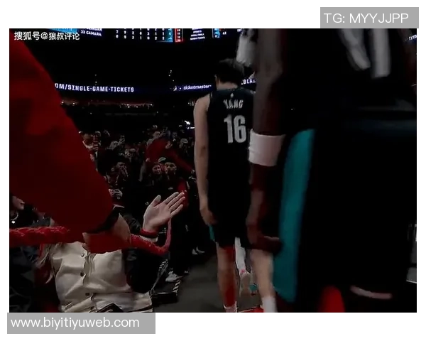 内线核心表现出色科内特半场高效贡献8分4板1帽助球队领先