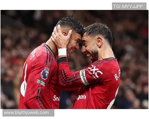 阿莫林曼联首年引发更衣室震荡三后卫战术引争议